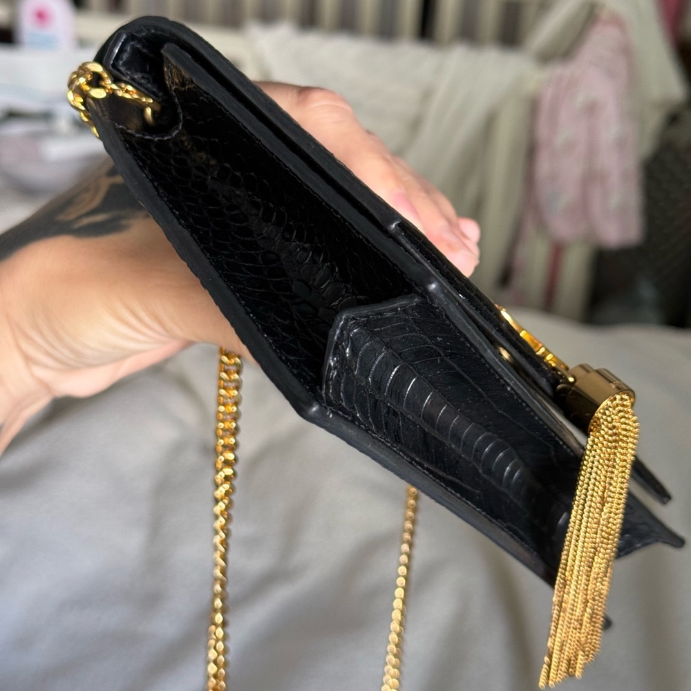 ❌SOLD❌YVES SAINT LAURENT KATE TASSEL CROC WALLET ON CHAIN - Picture 11 of 16